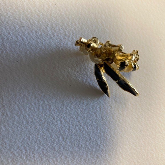 Vintage Bee with Flexible Wings Pin - Picture 2 of 9
